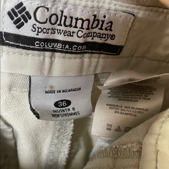 Columbia Tan Flat Front Shorts Casual - Picture 3 of 3